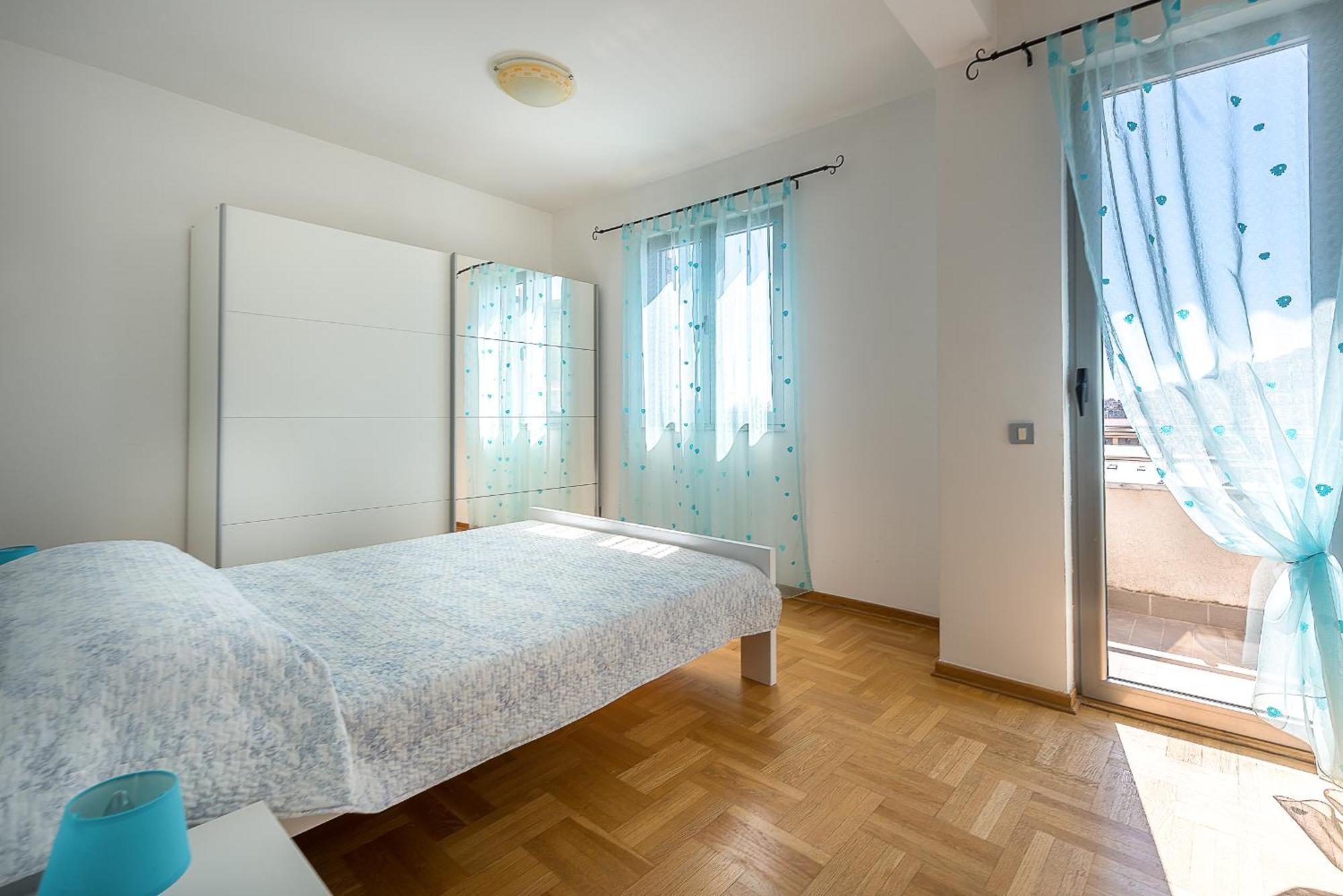 Apartments Montreal Budva Bagian luar foto