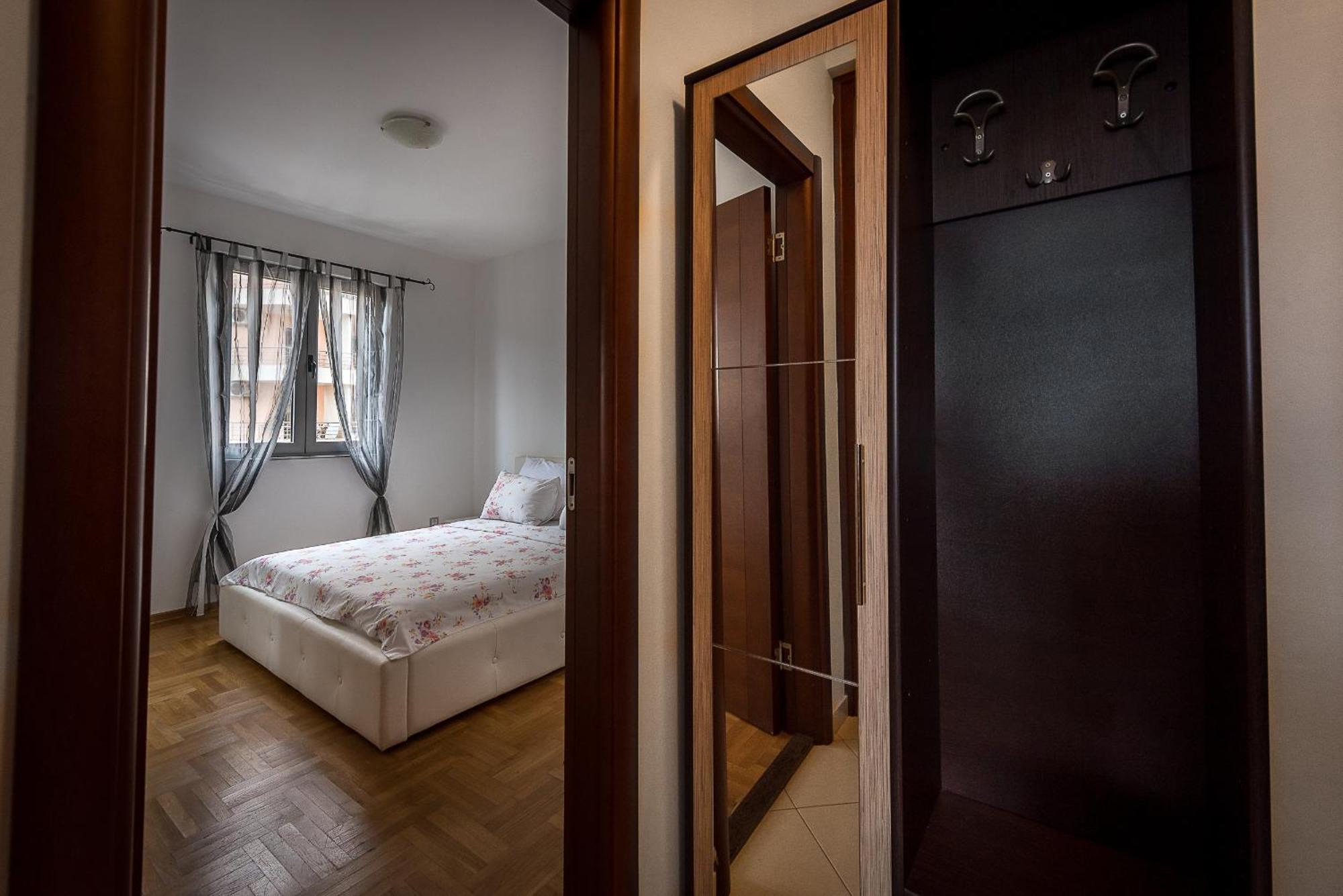 Apartments Montreal Budva Bagian luar foto