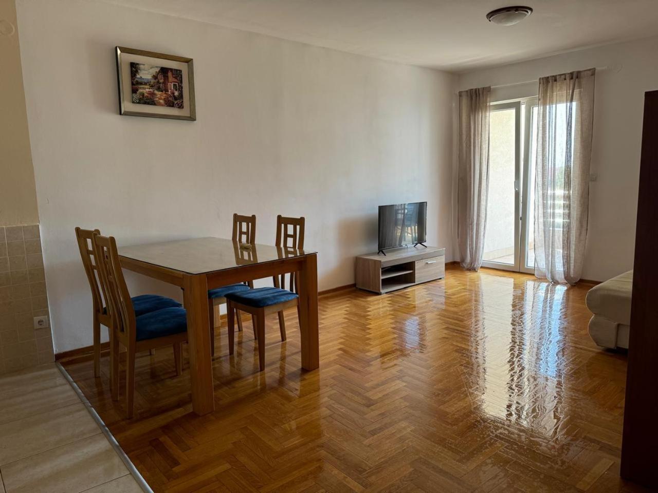 Apartments Montreal Budva Ruang foto